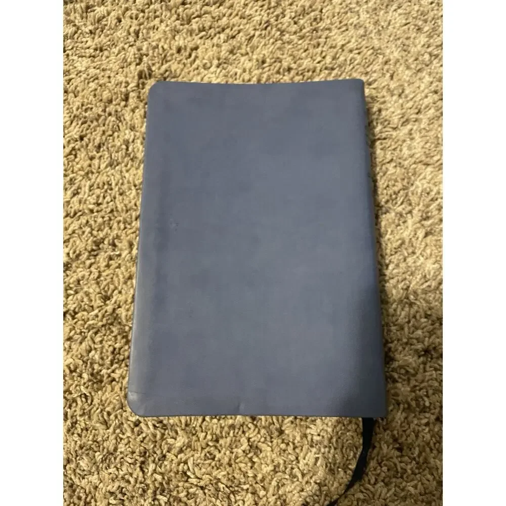 Quiet Strength New Testament Book Psalms Proverbs Softcover Tyndale